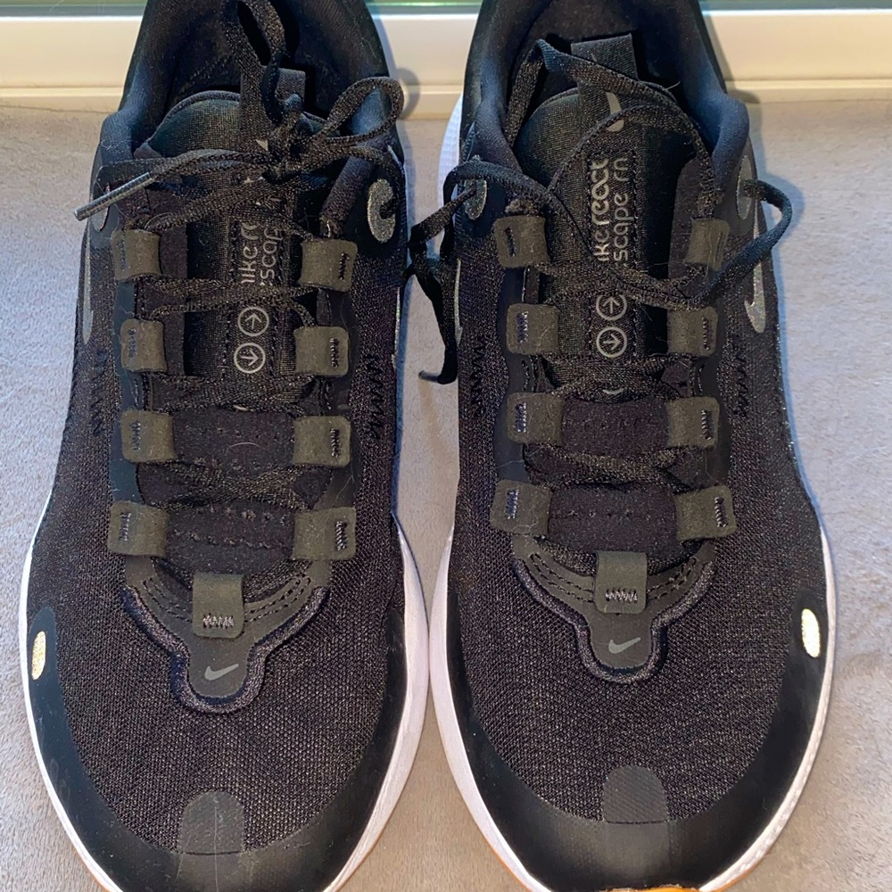 Women’s Nike React Escape Running Shoes